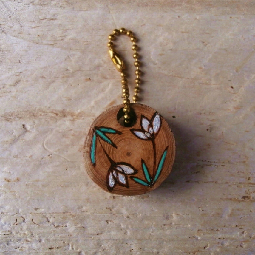 Floral Wood Keychain - UK Gifts - International Shipping