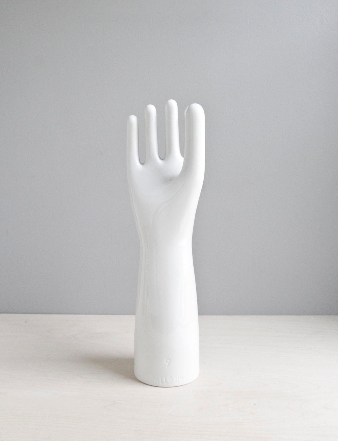 industrial porcelain glove mold / size 9