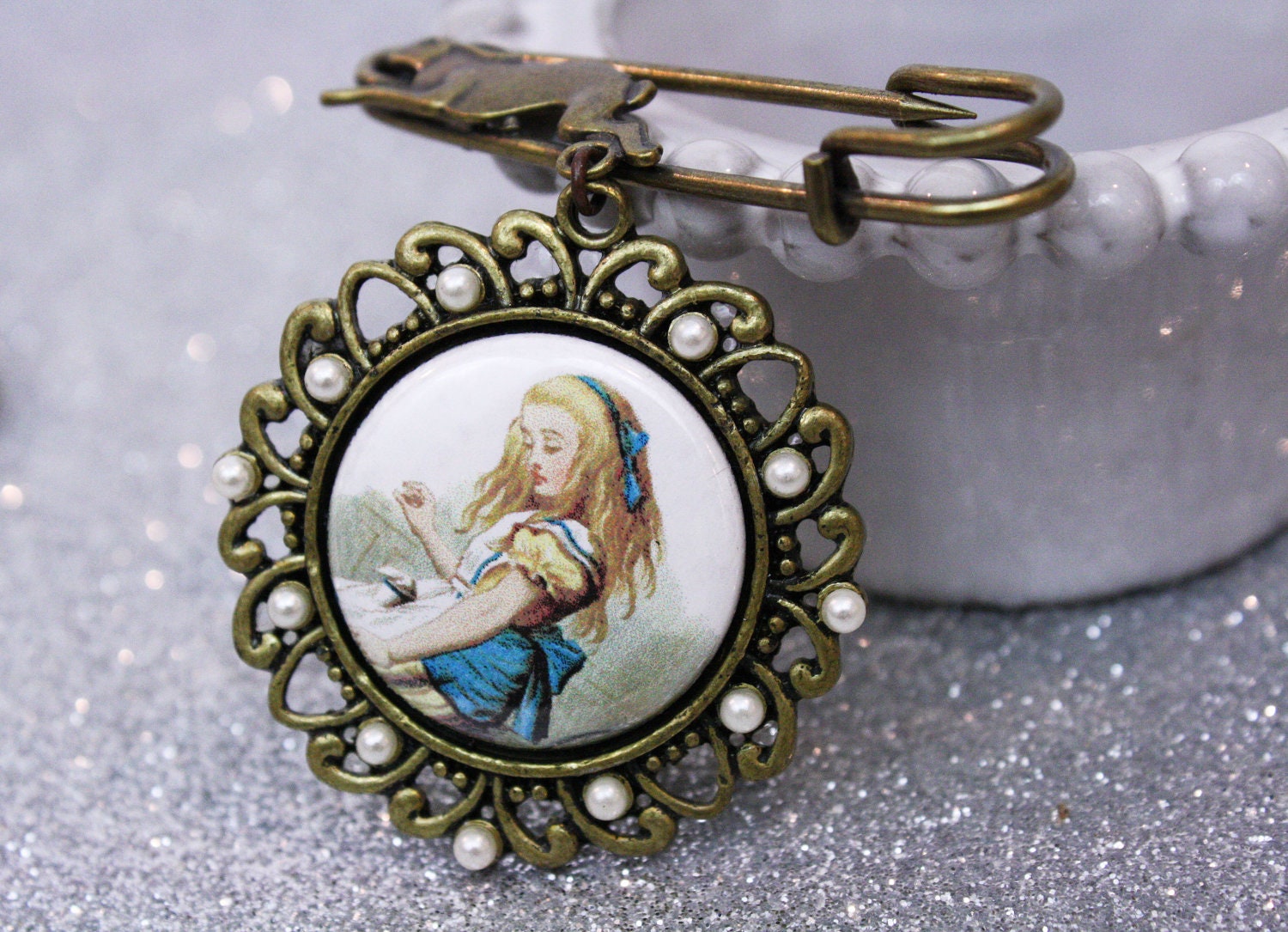 Alice in Wonderland Brooch 30% OFF SALE