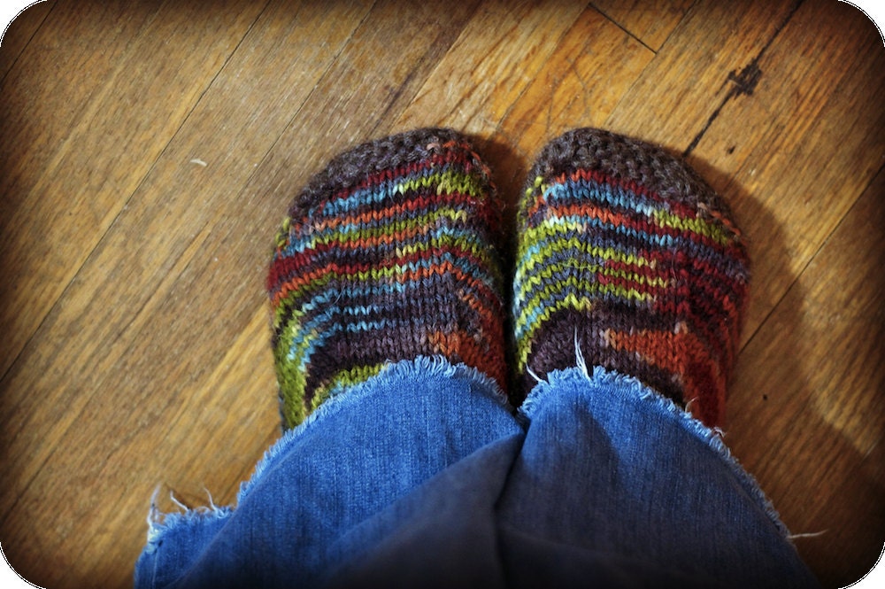 Simple Slippers Knitting Pattern  -  PDF Pattern Download - Baby, Child, and Adult Sizes