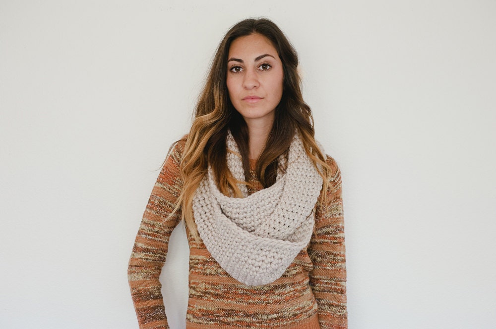Cream infinity scarf, cream scarf, chunky, tan, beige, natural, neutral, spring, winter, autumn, circle scarf, loop scarf, mothers day
