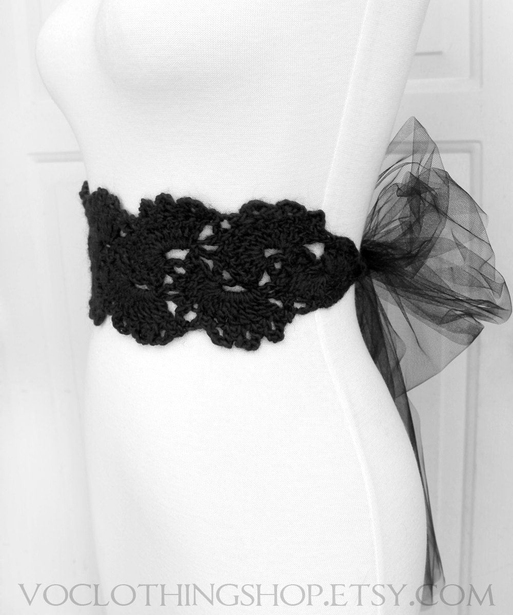 RESERVED for lindergrace - VENICE LACE black crochet belt with tulle ties