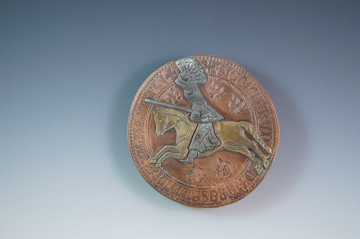 Knight Errant - belt buckle
