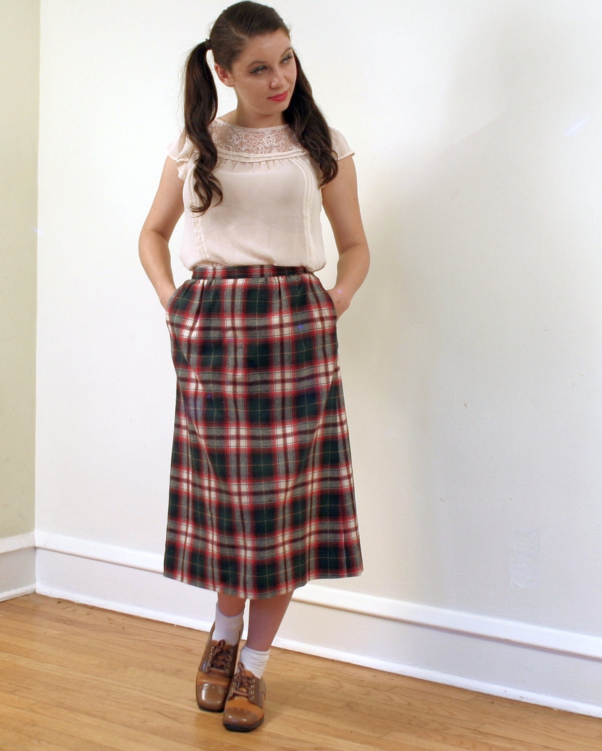 Vintage 1970s Plaid Skirt by Pendleton in Red, Black, Ivory, Grey Wool, Small
