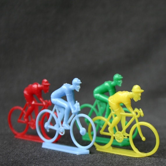 Le Tour de France. Vintage cyclists.
