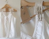 S/M Vintage style tunic in whites and creams (size 10)
