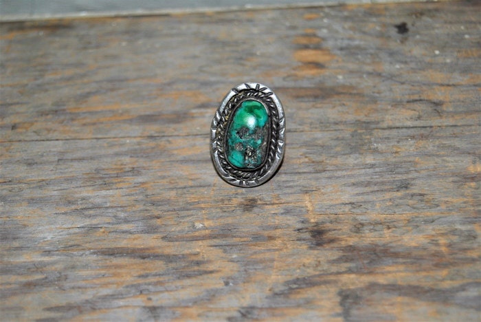 vintage ring, 1970's Native American green turquoise cabochon sterling silver ring, size 4 - 4.5