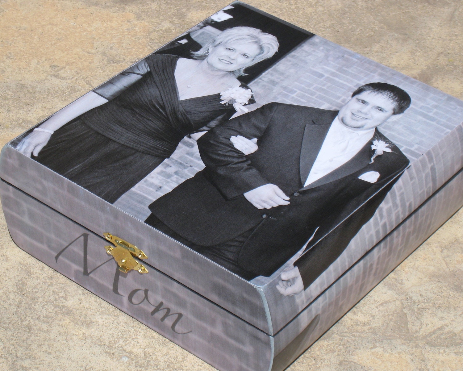 Personalized Wedding Keepsake Box, Custom Mother of the Groom Gift, Father of the Bride Photo Memory Box, Parent Thank You Gift