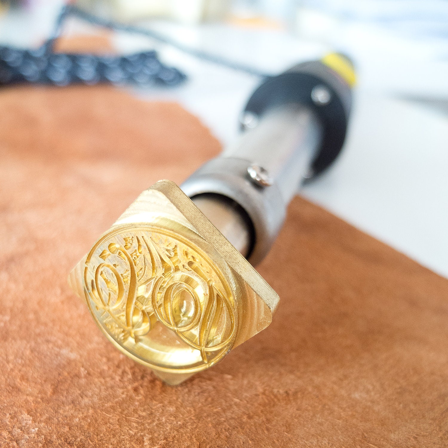 Electric Branding Iron for Leather & Wood - Temperature Adjustable
