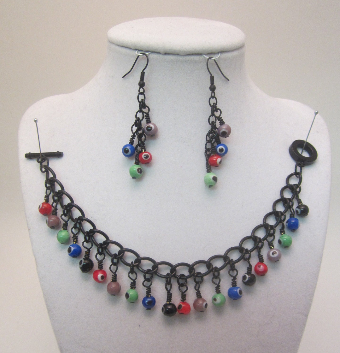 Halloween Creepy Eyes Dangle Charm Bracelet and Earring Set