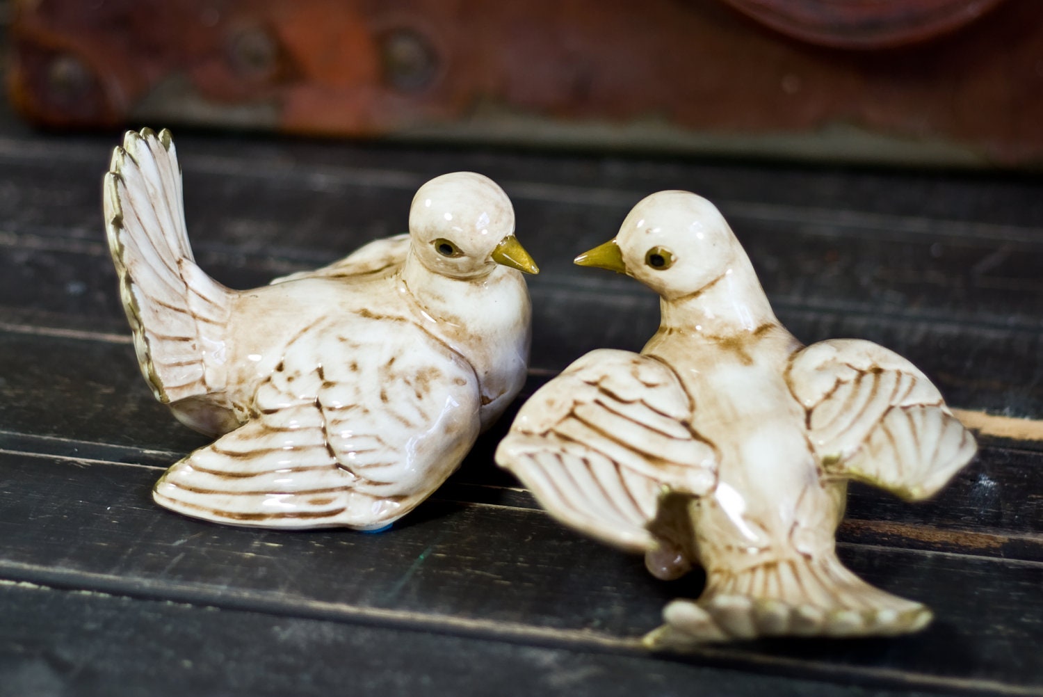 Vinatge Pair Porcelian Doves, French Cottage,Cream Doves