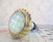 Wine Bottle Stopper - Distressed Yellow & Blue Design Wine Stopper