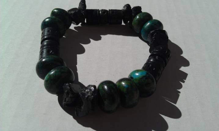 Amazon dyed jasper crystal quartz beaded bracelet
