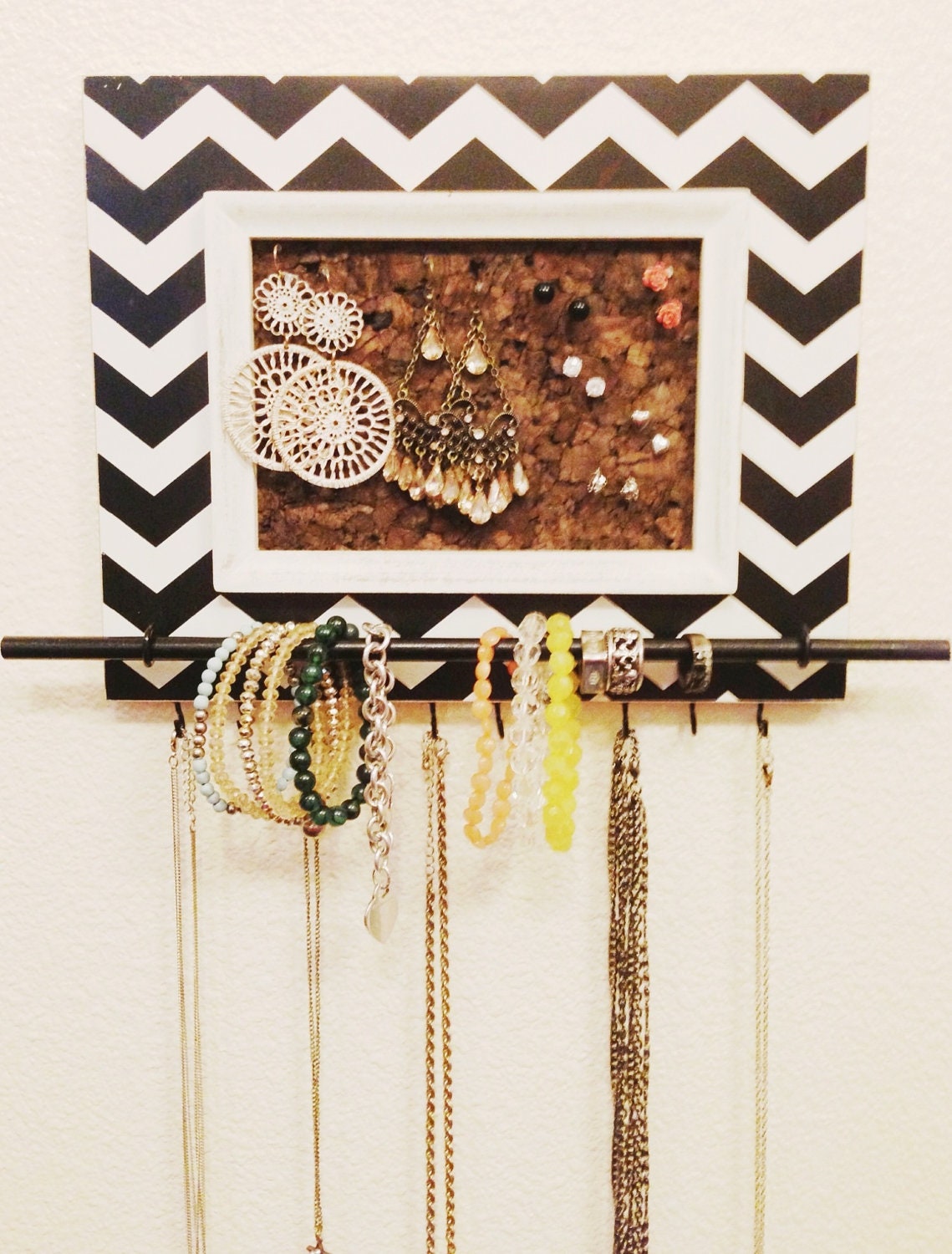 Rustic Chevron 5x7 Jewelry Wall Organizer