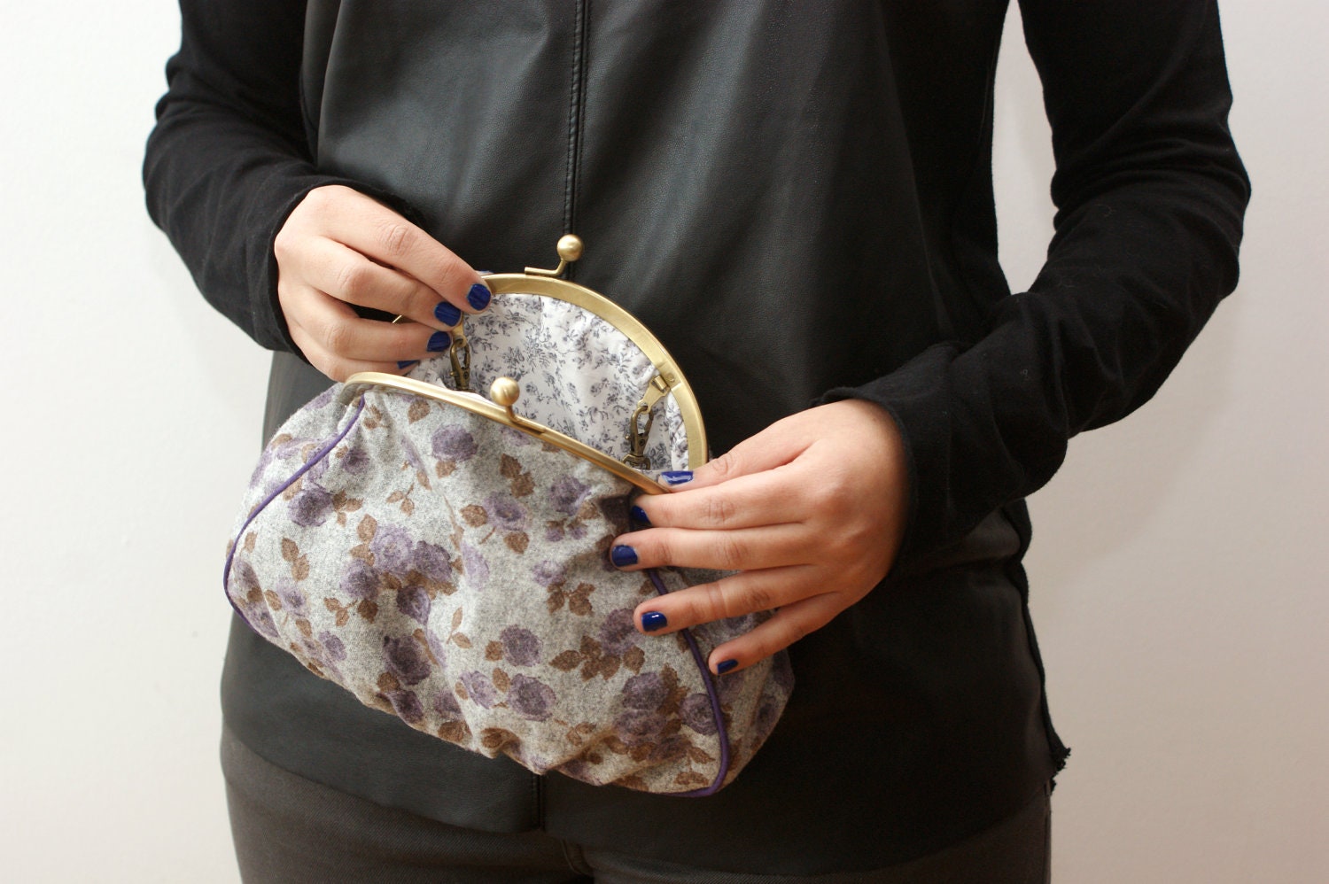 Floral clutch frame purse