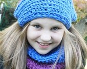 Loop Scarf and Slouchy Hat for girls //comfy and warm through cold and snowy winter days// M/L