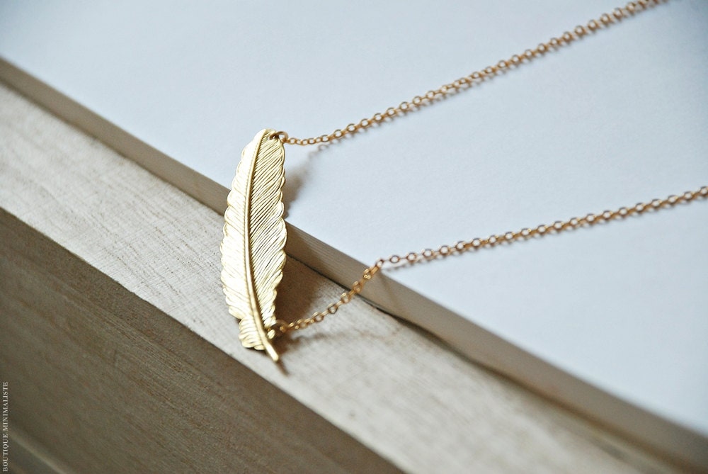 Gold feather Necklace