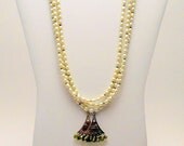 Soft Green Pendant Necklace, Freshwater Pearl Beads, Crystal Pendant Necklace