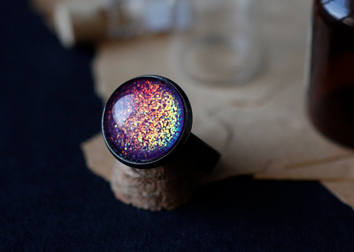SILVERMOON  - World of Warcraft inspired multicolor rainbow ring.