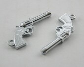 10 pcs.Zinc Silver Magnum Handgun Pistol Charms Pendants Decorations Findings 16 mm. SPG1