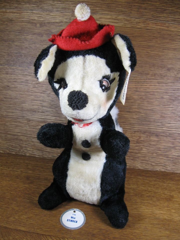 Vintage Soft Stuffed Skunk Animal Toy with Bushy Tail by Character Novelty Norwalk, CT Pepe le Pew