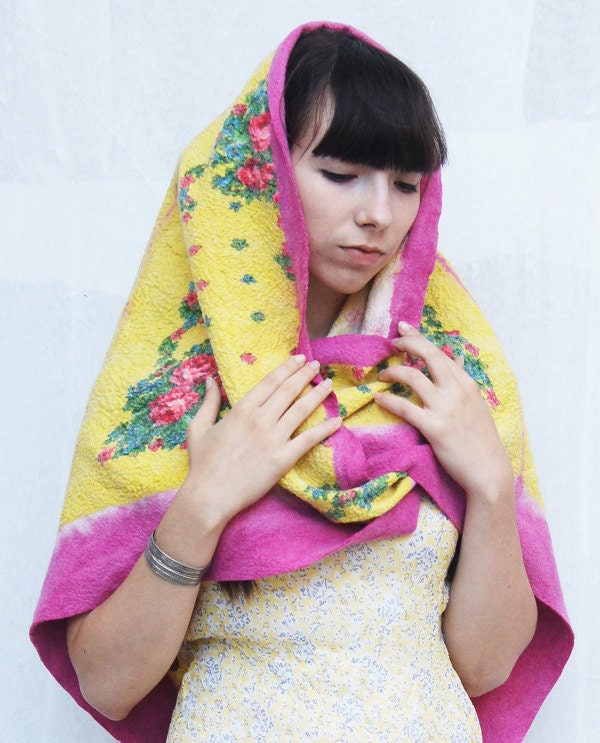 Limette nuno felt shawl / scarf / stole