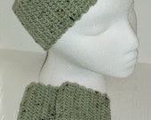 Mint Green Chocolate Chip Fingerless Gloves and Earwamer Crochet Set