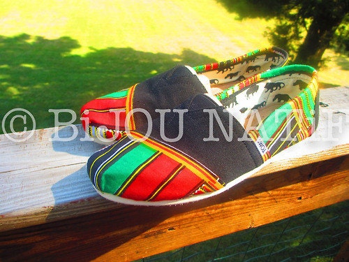 UNISEX Ankara fabric Toms - Kente