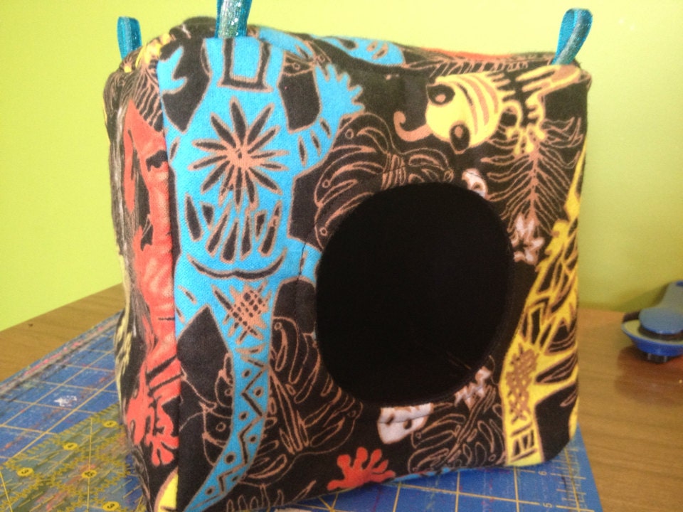 Island Lizard Cube Hammock