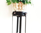 Planter Flower Container Flower Pot Holder Metal Plant Stand Metal Flowers Garden Art Tabletop Centerpiece Blacksmith Forged Iron