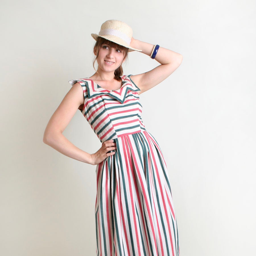 RESERVED - Vintage 1950s Dress - Candy Cane Striped Carnival Pointy Collar Tea Length Dress - Small