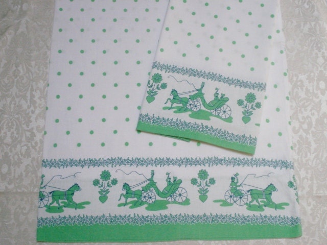 Vintage Pillowcases Feedsack w Amish Border Print