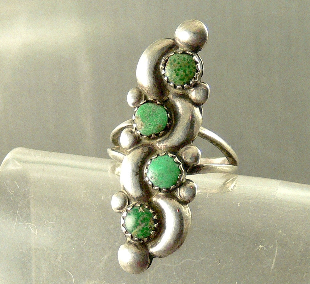 Vintage Sterling Silver Navajo Ring Green Turquoise
