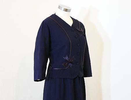1950s dress / The First Lady 50's Navy Blue Plus Size Suit with Bow Detail
