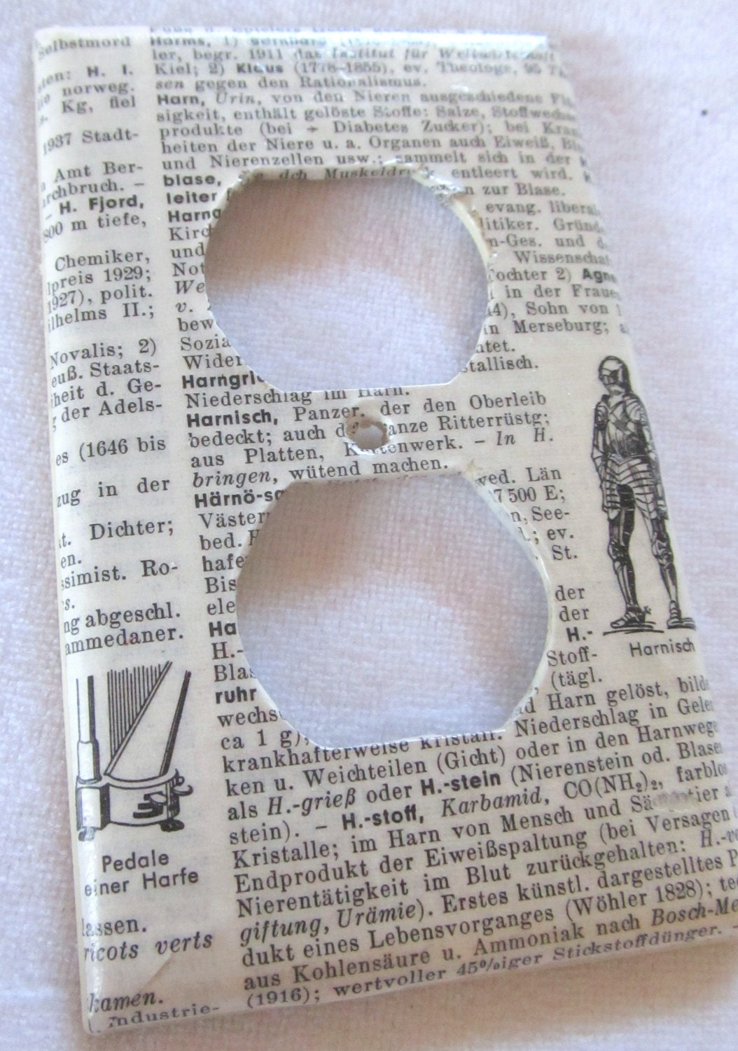 vintage GERMAN dictionary HARNISCH (armor) electrical outlet cover