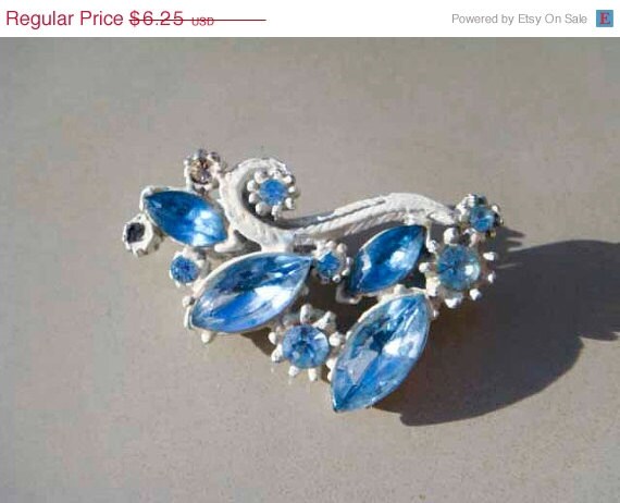 FALL SALE Vintage White washed brooch blue rhinestones