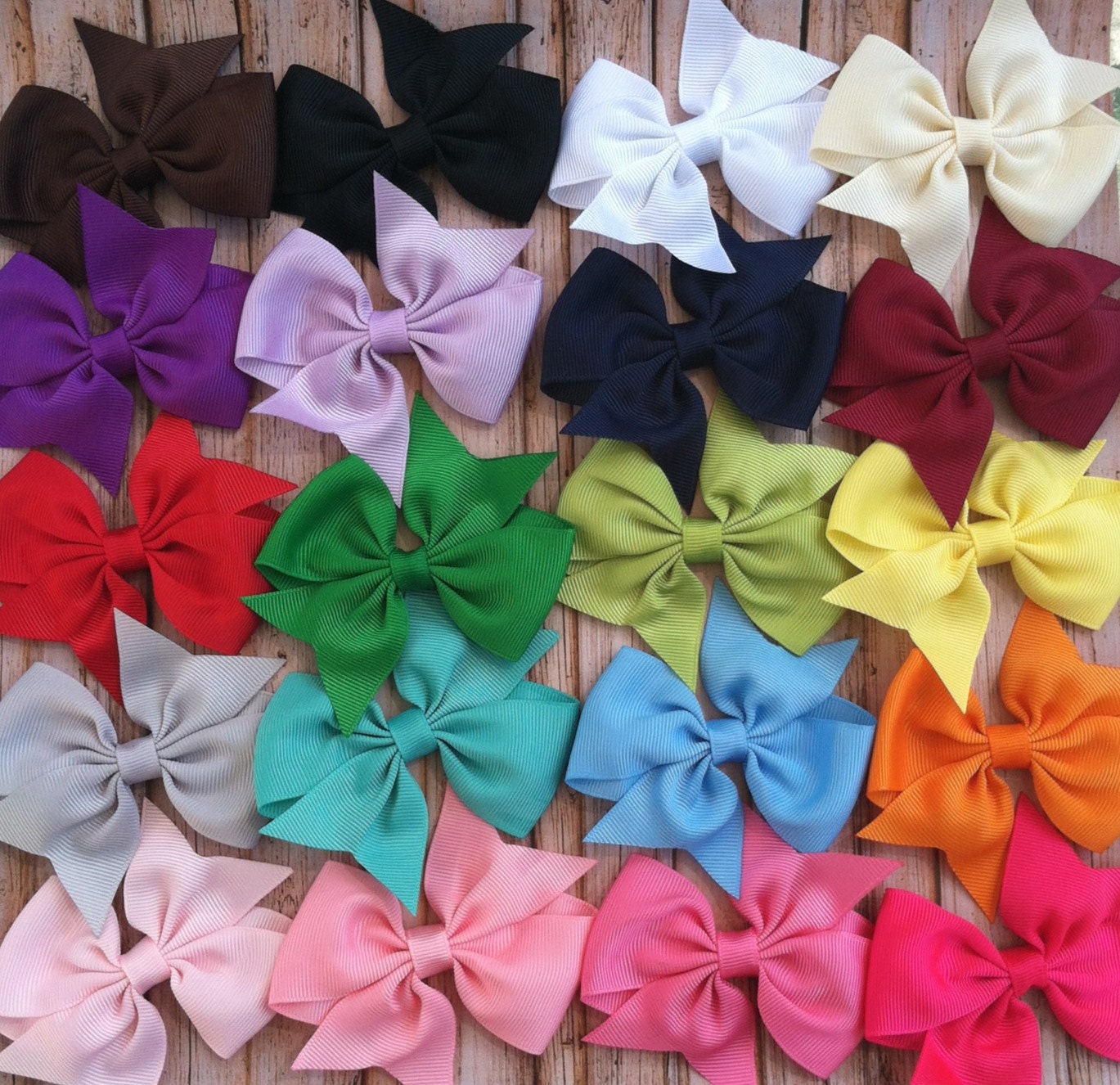 20 hair bows / 1.00 each / infant toddler/ favors/ birthdays/ starter set