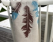 Linen teatowel with ethnic feathers