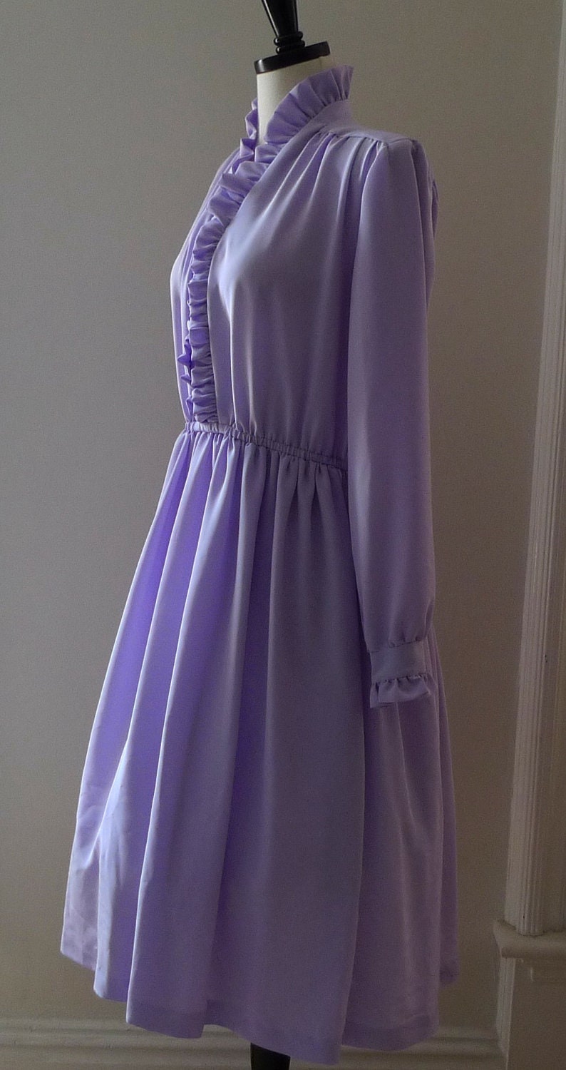 Lavender Ruffle Front Dress/ Vintage 1970s Gown/ American Gothic in Lilac, Medium Size/ Mother of Bride