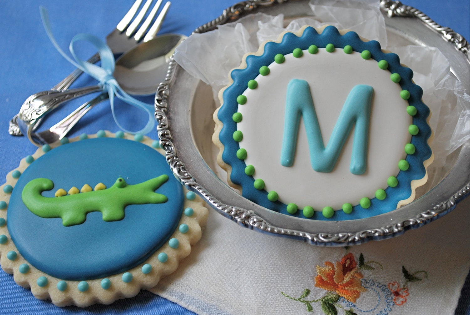 Preppy Single Monogram & Alligator Decorated Sugar Cookies (12)