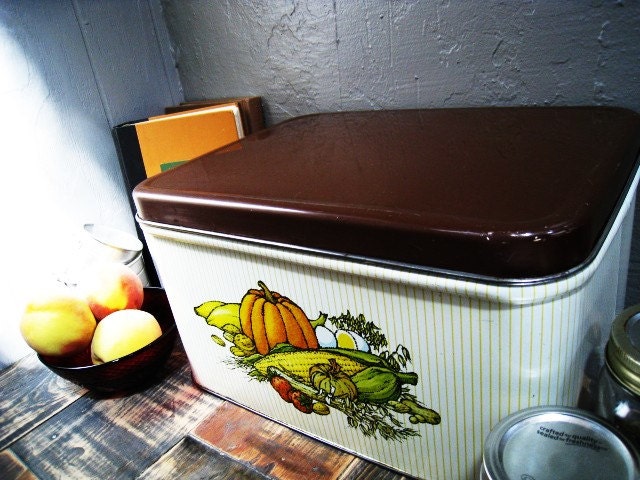 VIntage Metal Bread Box with Harvest Vegetables Kitchen Decor