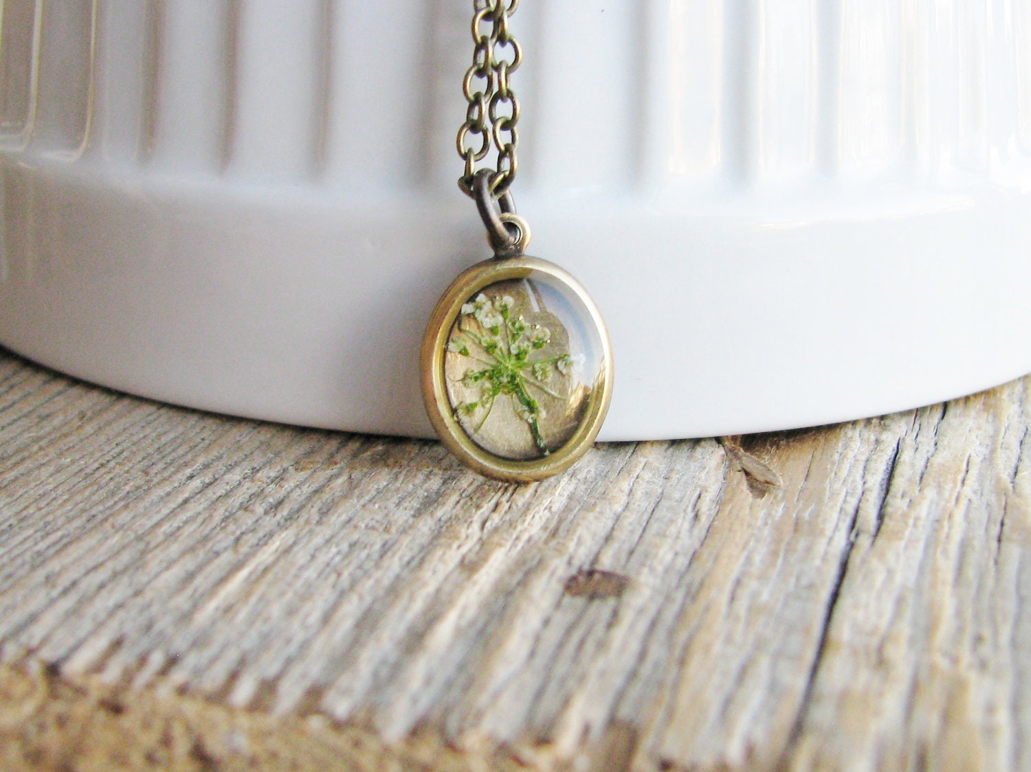 Queen Annes Lace Necklace Flower Botanical Jewelry Preserved Plant Nature Inspired Pressed Real Wildflower