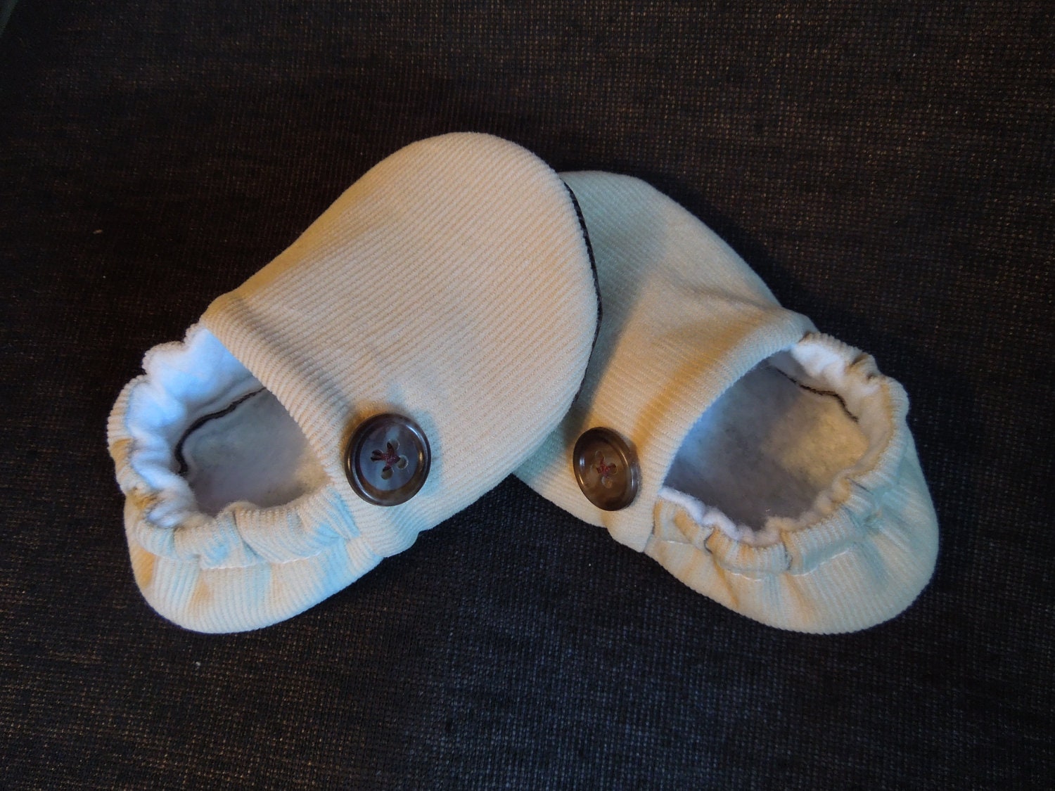 birdy boots 'Lil Mister'...Robert Kaufman corduroy ...baby or toddler shoe ... Newborn to 24 months ... made to order