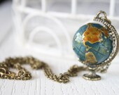 Vintage Style Spinning Globe Necklace