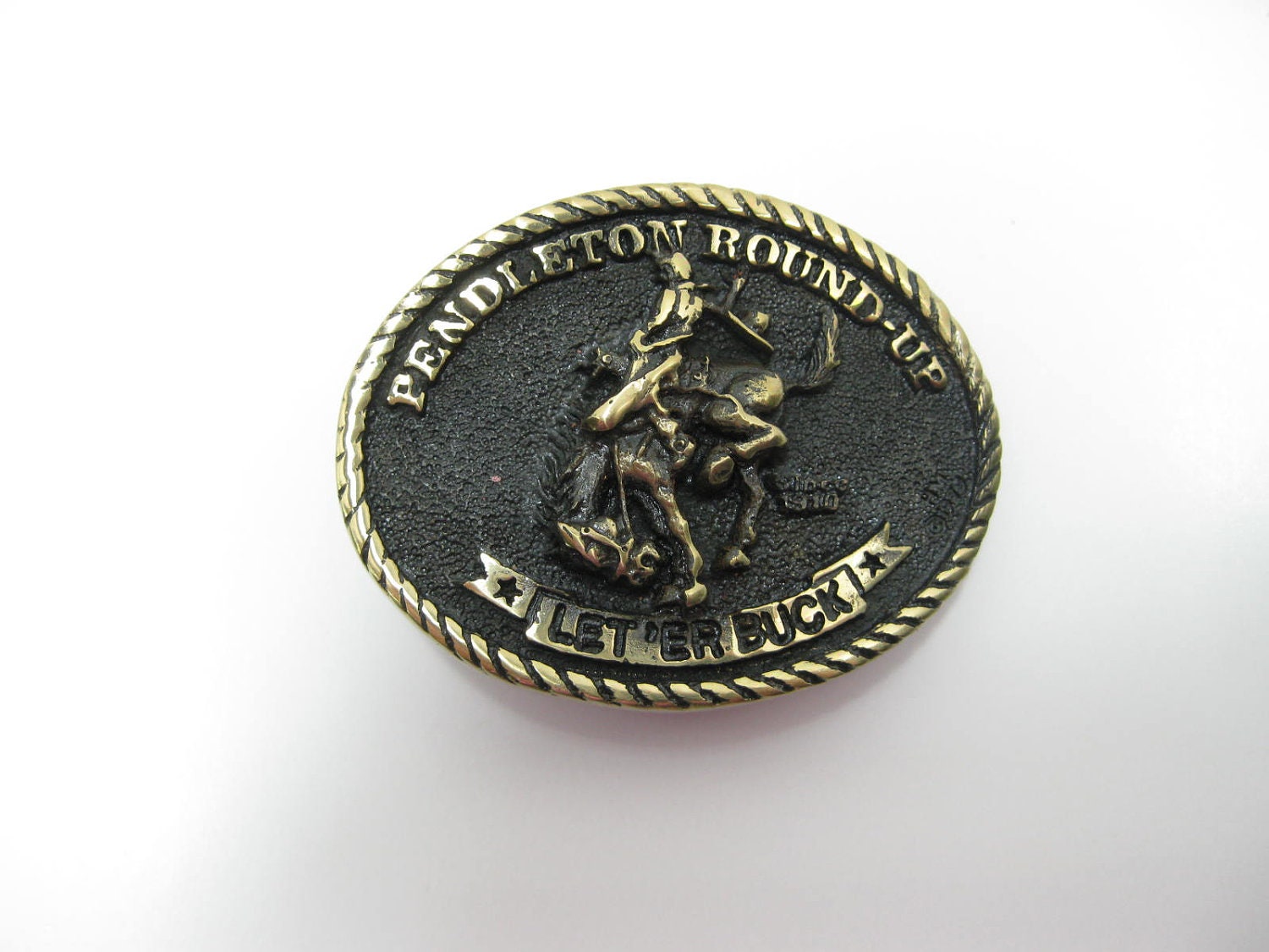 Pendleton Round Up Belt Buckle Let Er Buck By Thefronthouse