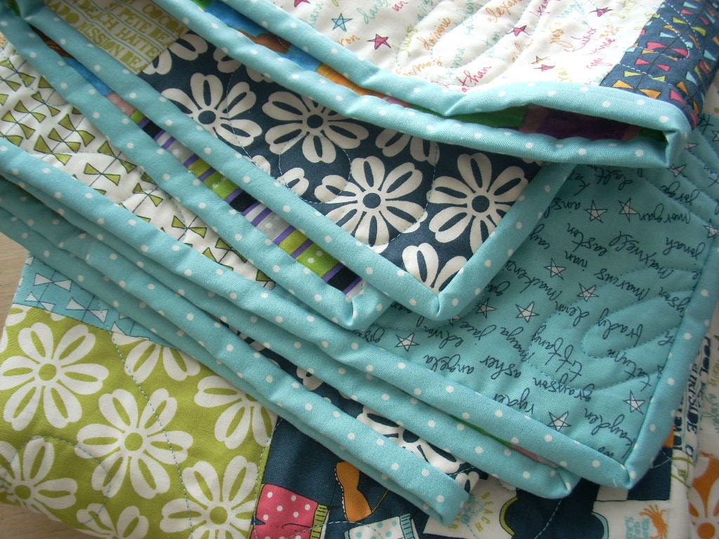 Lucy's Crab Shack quilt - FREE SHIPPING