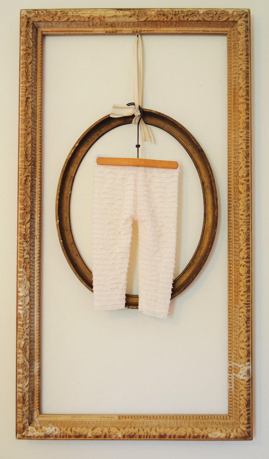 Ruffled Leggings Creamy white size 4T