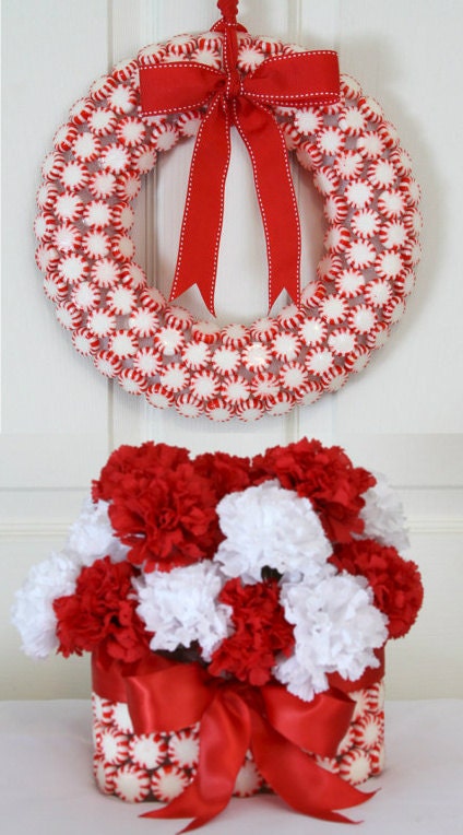 Perfect Peppermint Pairing: Candy Wreath and Centerpiece // Candy Christmas Wreath // Red Holiday Wreath