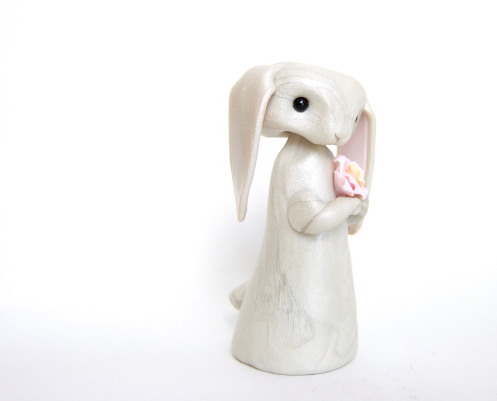 Pearly White Lop Bunny with a Rose by Bonjour Poupette