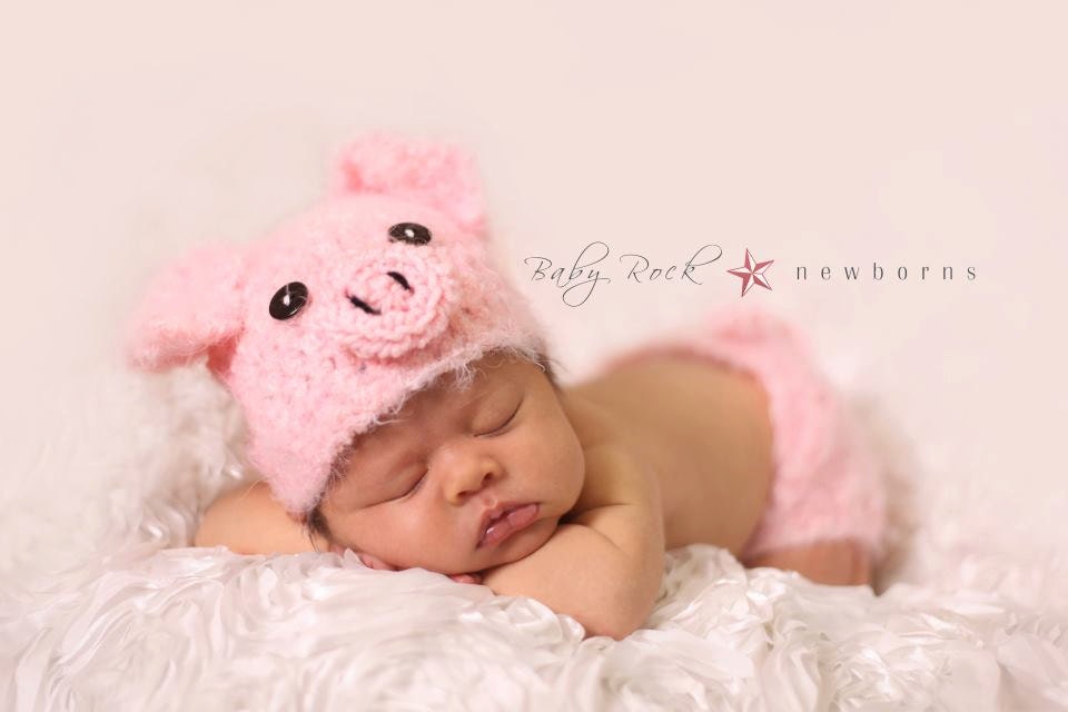 Penelope the Piglet Set--Hat and Diaper Cover